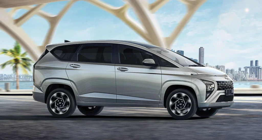 tampak samping hyundai stargazer